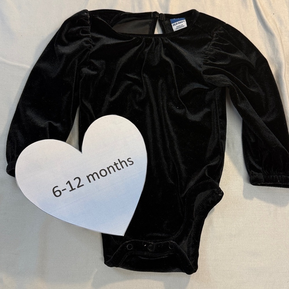 Old Navy - LIKE NEW - long sleeve velour dress up onesie top/shirt. Size 6-12 mo